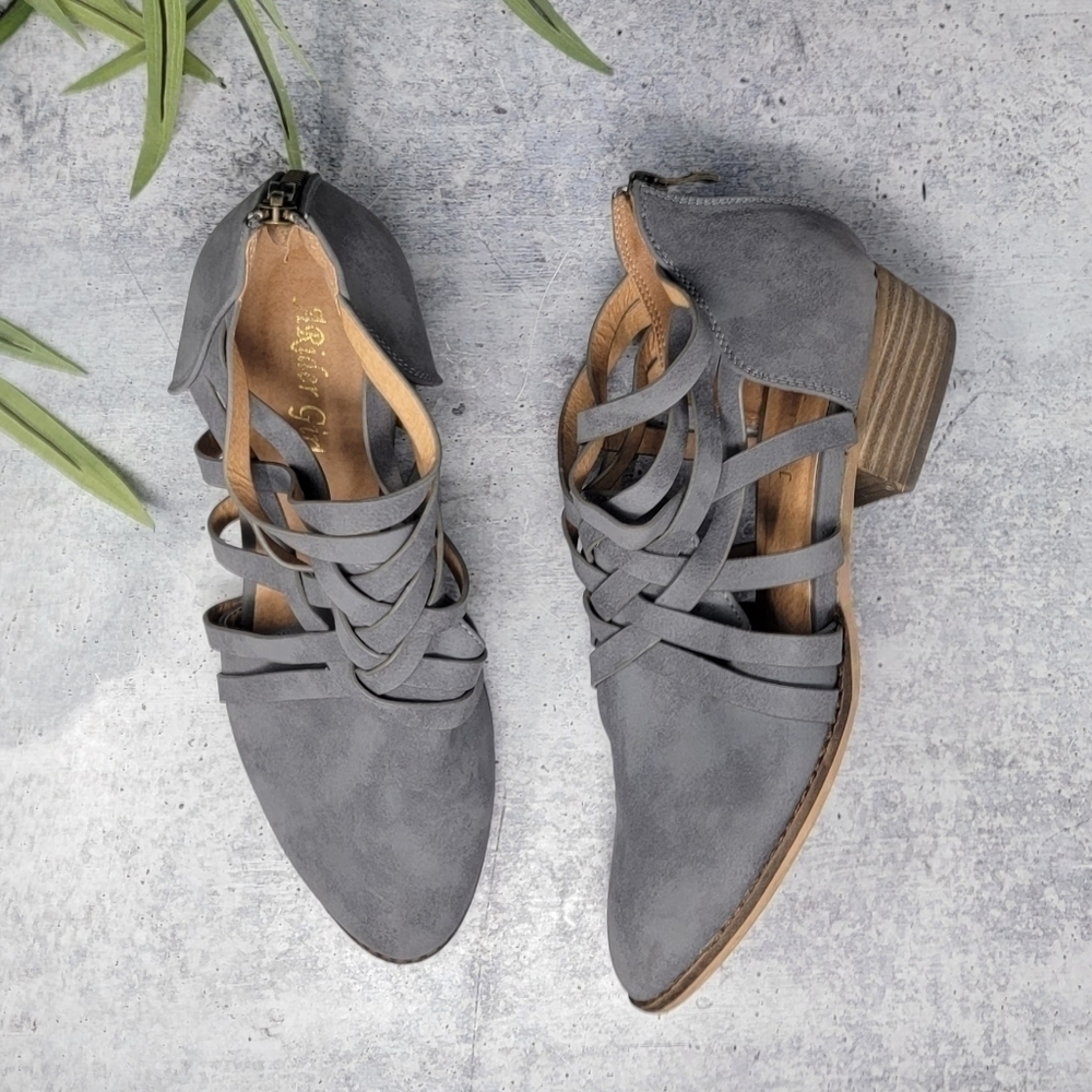 ARider Girl | Gray Strappy Criss Cross Low Heel Booties Shoes Size 7.5